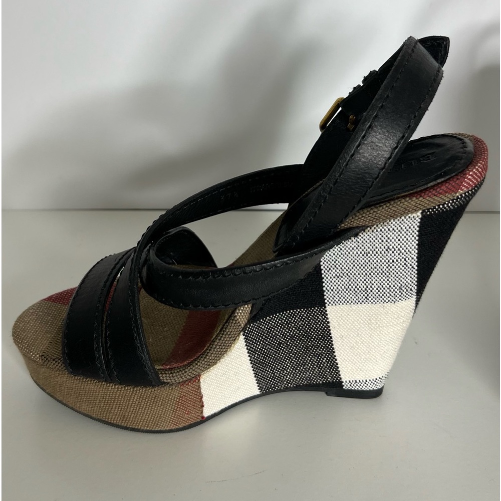 Burberry caves platform shoes